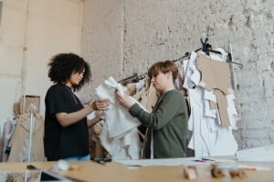Certificação ABVTEX: qual a importância para o setor varejista têxtil? 