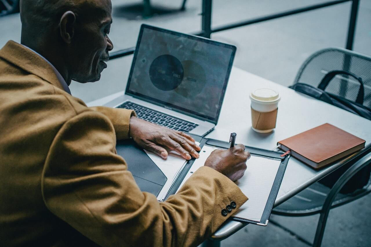 Como fazer gestão de terceiros com excelência? 6 passos + 4 dicas de otimização
