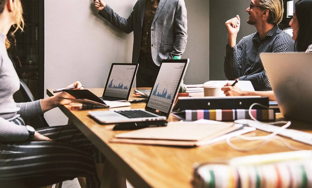 Entenda como proteger a sua empresa dos riscos da economia fraca