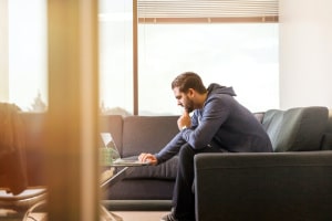 Consulta CEIS de fornecedores: por que e como fazer essa pesquisa?