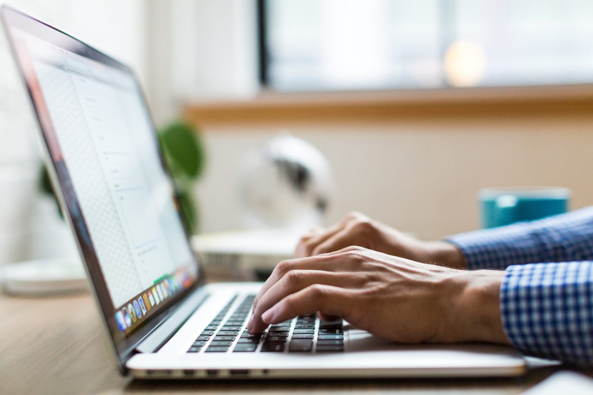 4 cuidados ao fazer outsourcing de TI + benefícios da parceria