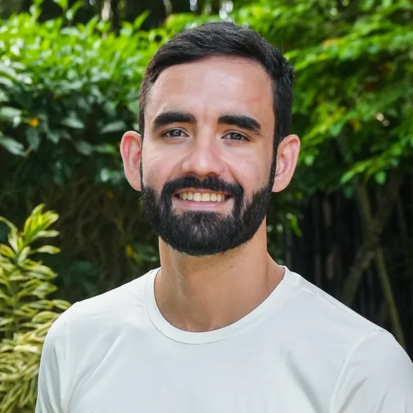 Photo of Leo Cavalcanti